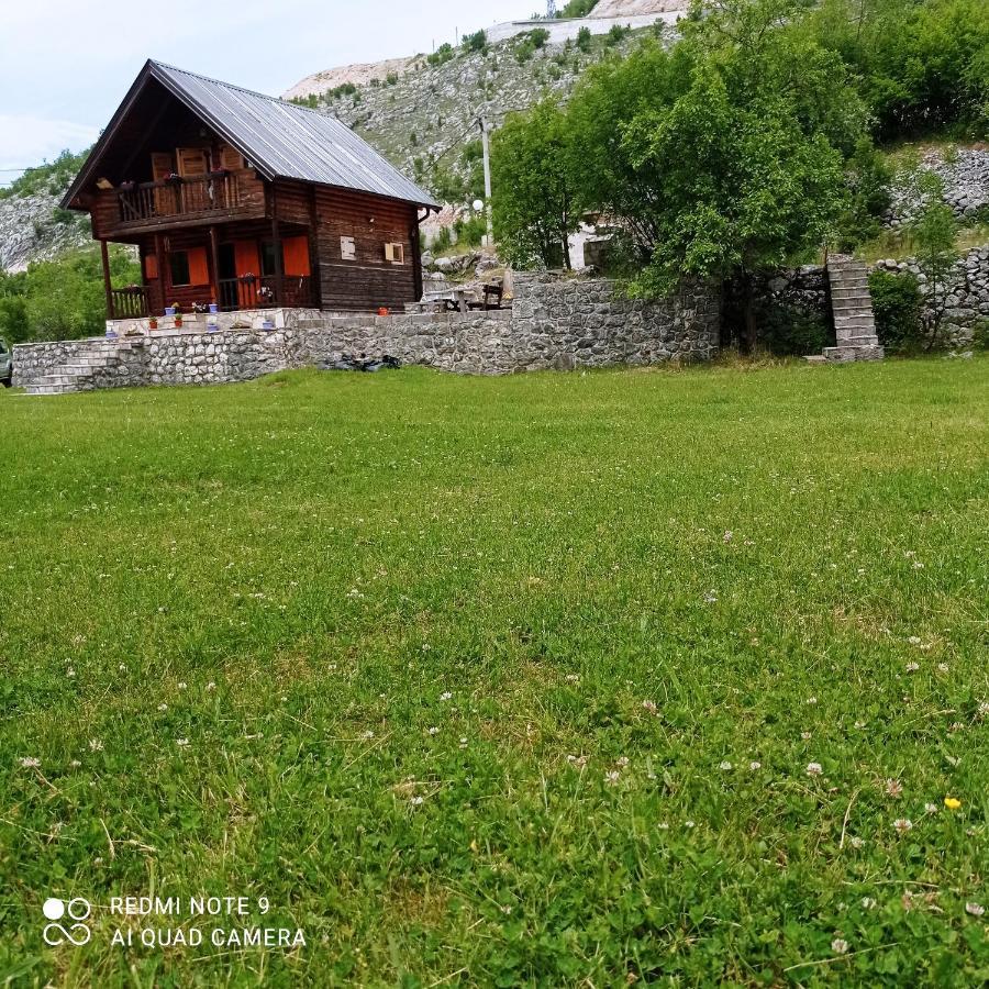 Vila Vikendica Njegusi Cetinje Exteriér fotografie